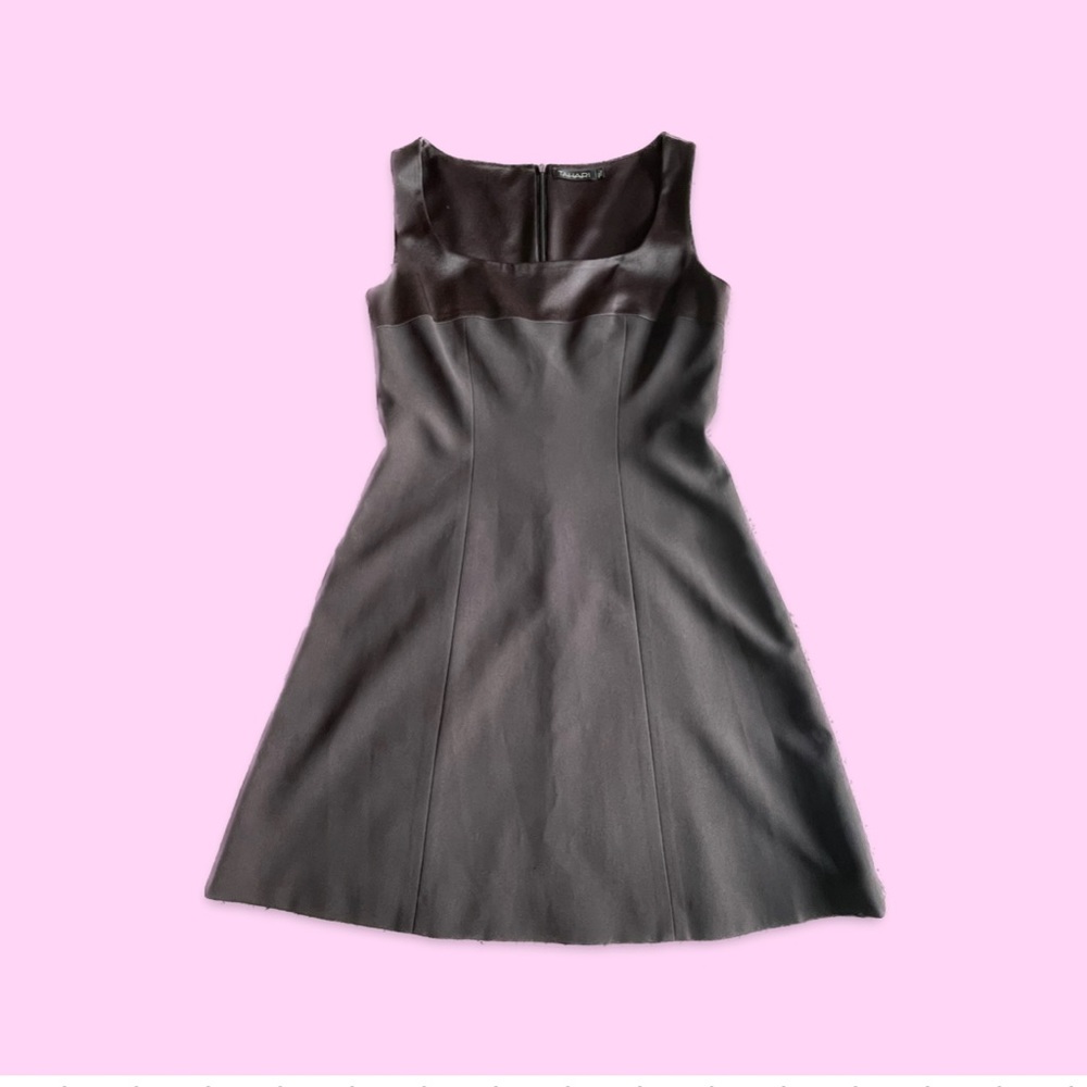 90s vtg Tahari A-Line Dress